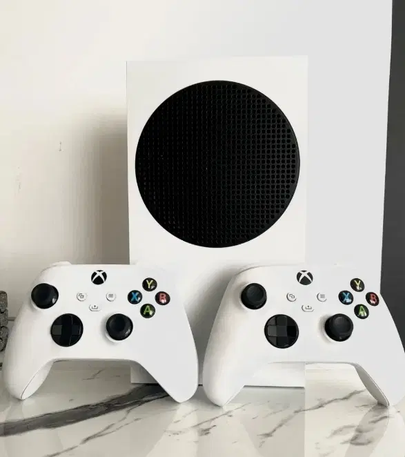 XBOX SERIE S دو دسته بازی دار با گارانتی فروشگاه