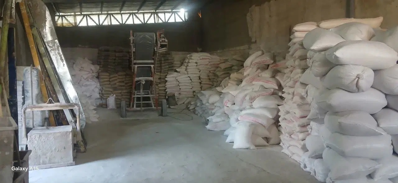 انواع مصالح سیمان گچ ماسه آجر بالابر