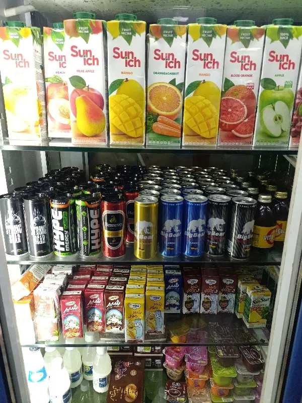 فروشنده شیفت شب سوپر مارکت