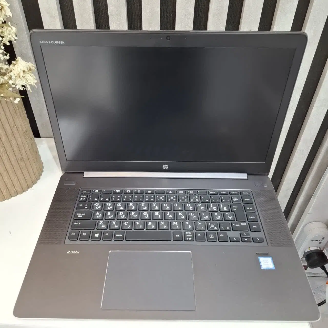 HP Zbook